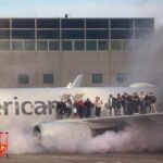 Una docena de heridos por incendio en avión de American Airlines tras aterrizar en EE.UU.